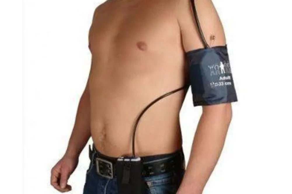 Monitoreo ambulatorio de presión arterial en Los Mochis, Sinaloa: Control preciso de la presión arterial